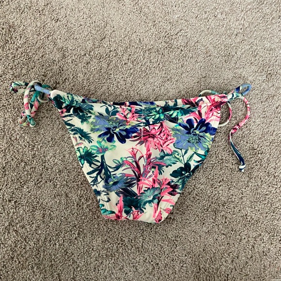 New with tags bikini - Picture 6 of 6